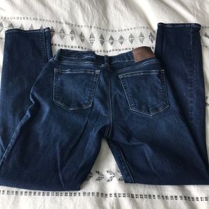 Lolita skinny mid rise lucky jeans